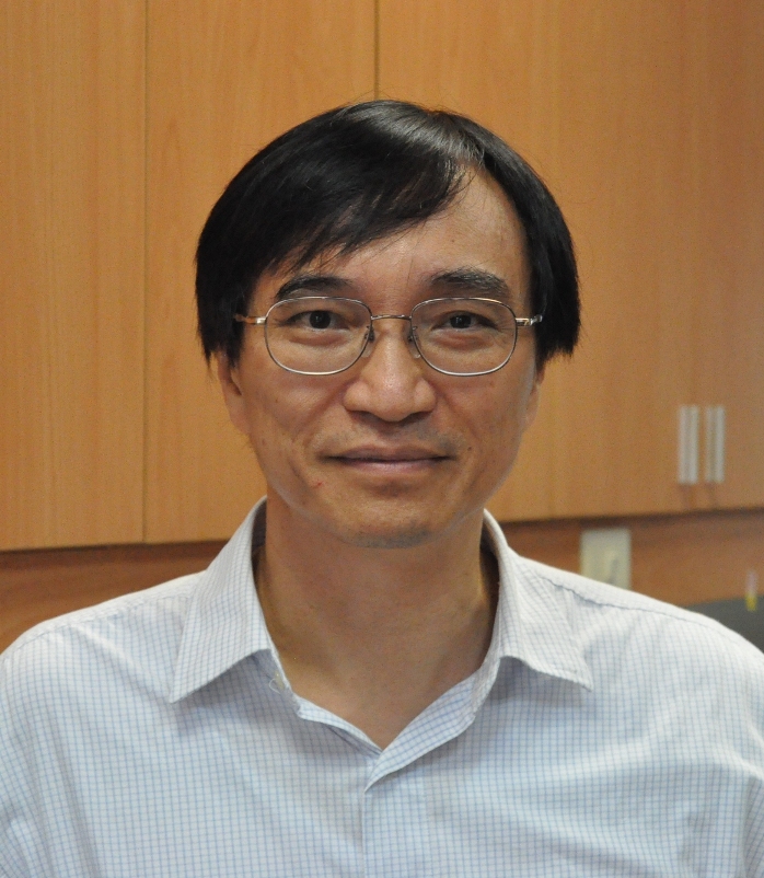 Distinguished Professor  Cheng-Cheng Chen